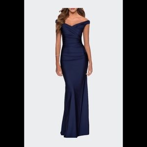 La femme over the shoulder evening dress